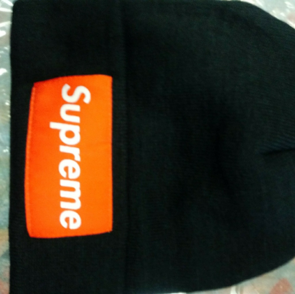 Beanie - Picture 4 of 4